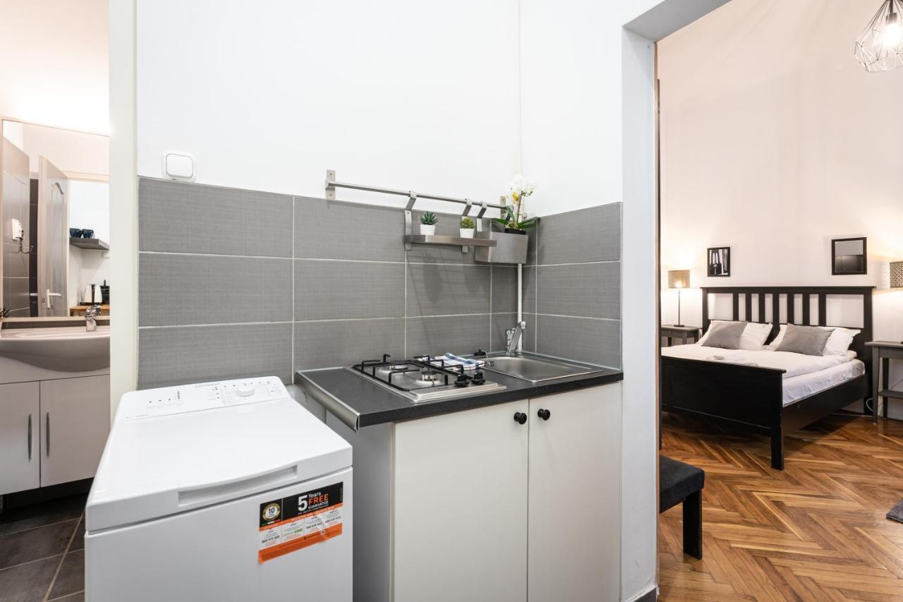 B8 - Grand Boulevard Cozy Apartment - Best Location By Bqa Budapest Esterno foto