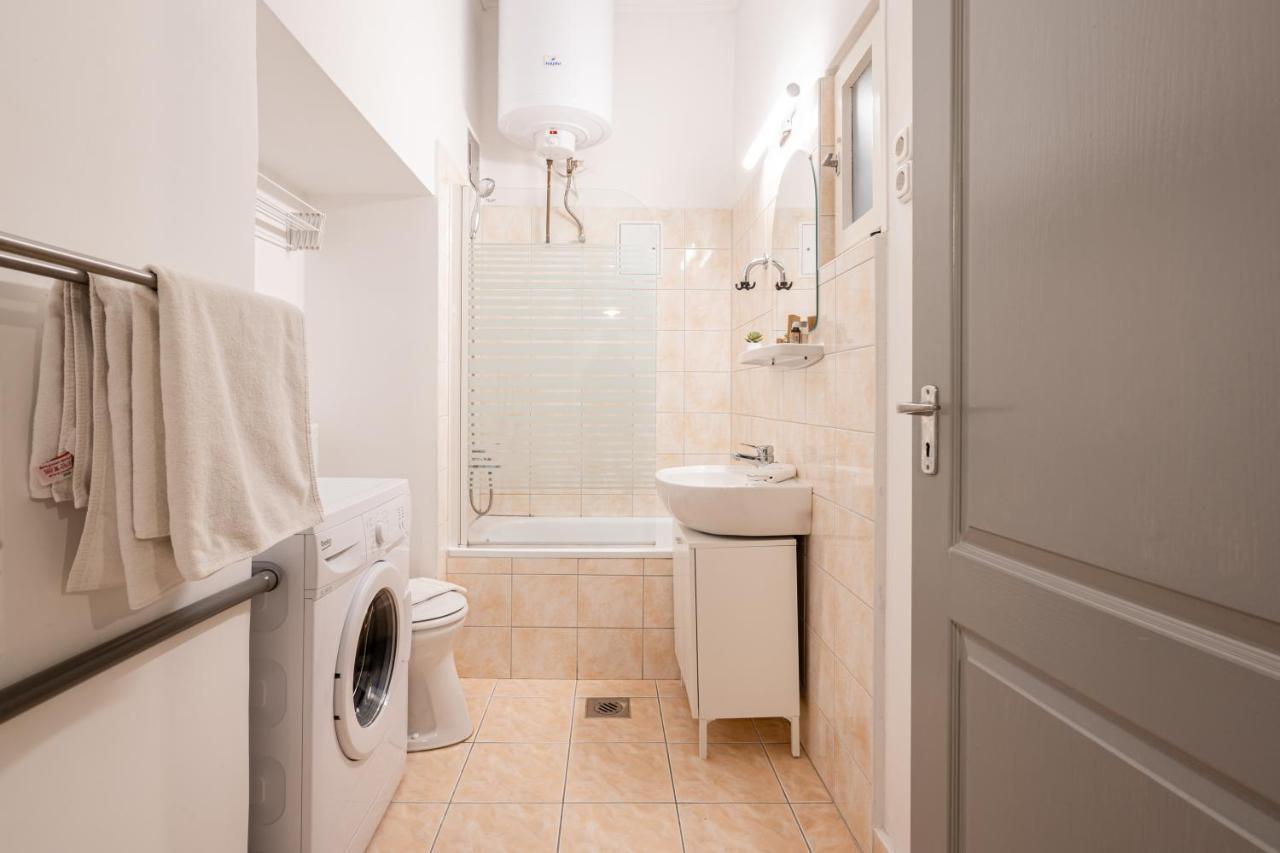 B8 - Grand Boulevard Cozy Apartment - Best Location By Bqa Budapest Esterno foto