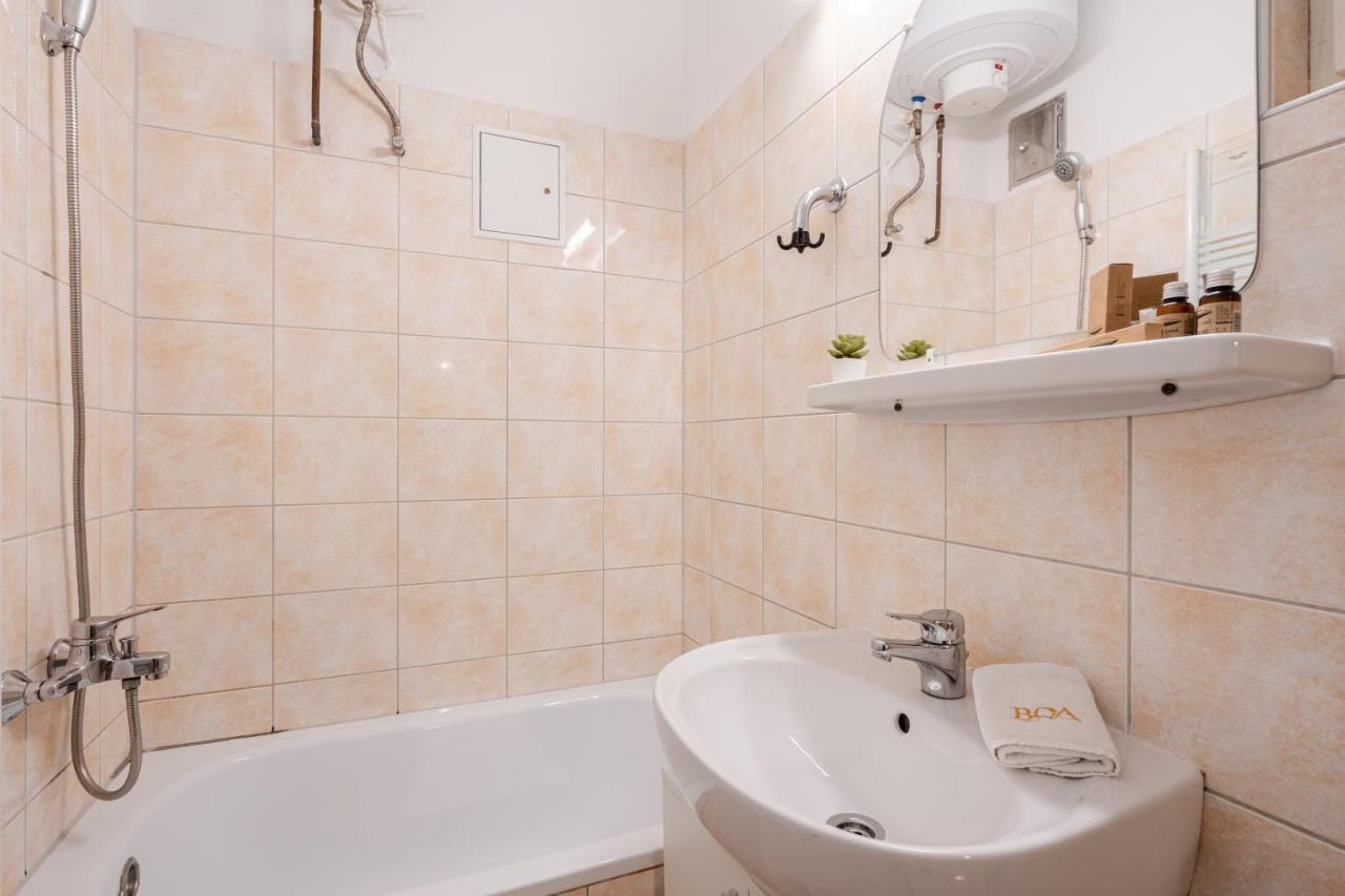 B8 - Grand Boulevard Cozy Apartment - Best Location By Bqa Budapest Esterno foto