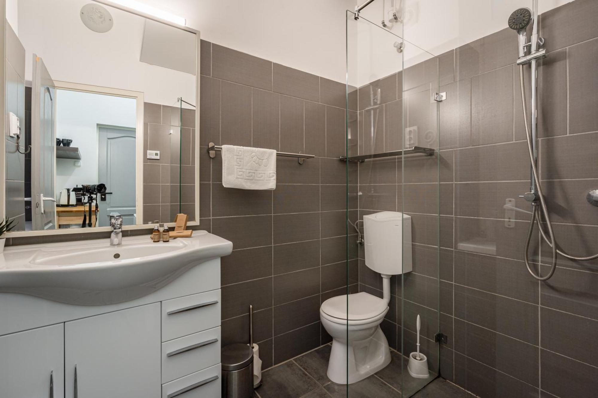 B8 - Grand Boulevard Cozy Apartment - Best Location By Bqa Budapest Camera foto